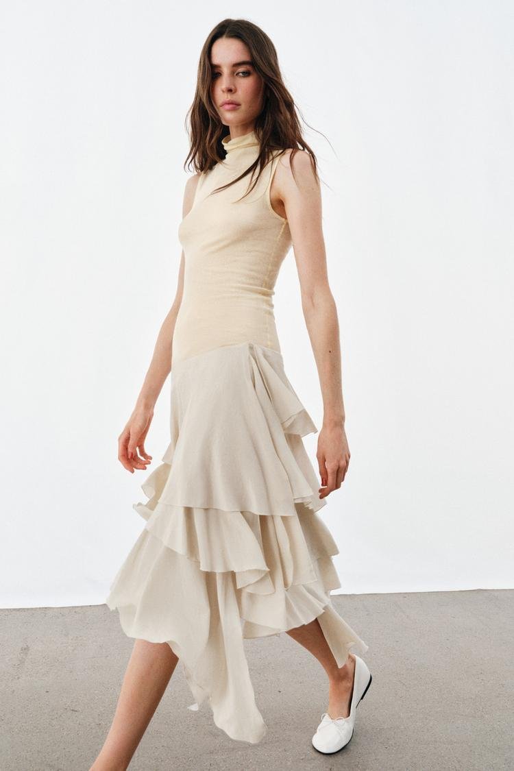 فستان بيج طويل